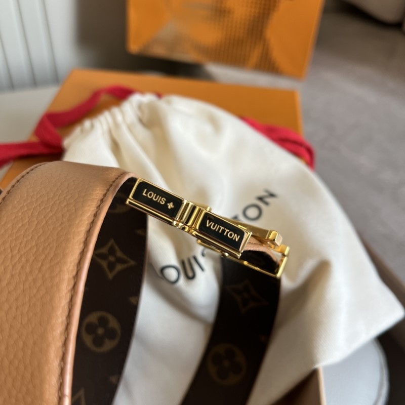 l0vis Vvtt0n belts